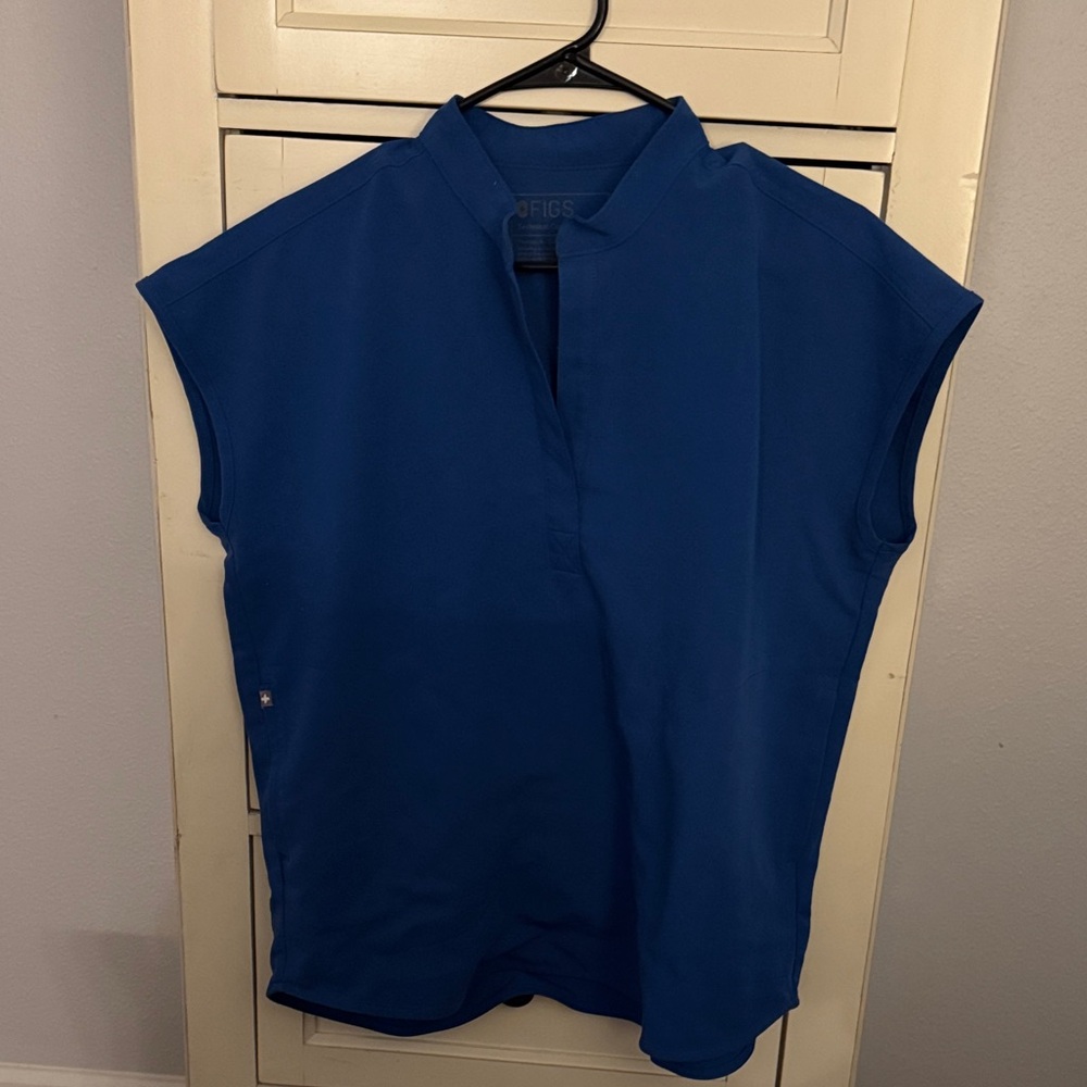 Figs Women's Royal Blue Sleeveless Scrub Top
